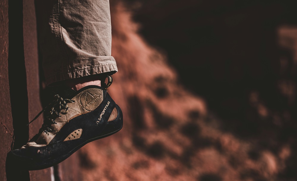 closeout climbing shoes